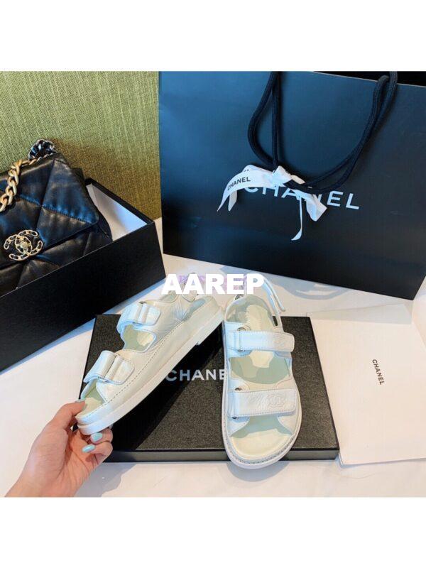 Replica Chanel Vintage Calfskin Sandals G34603 White 9