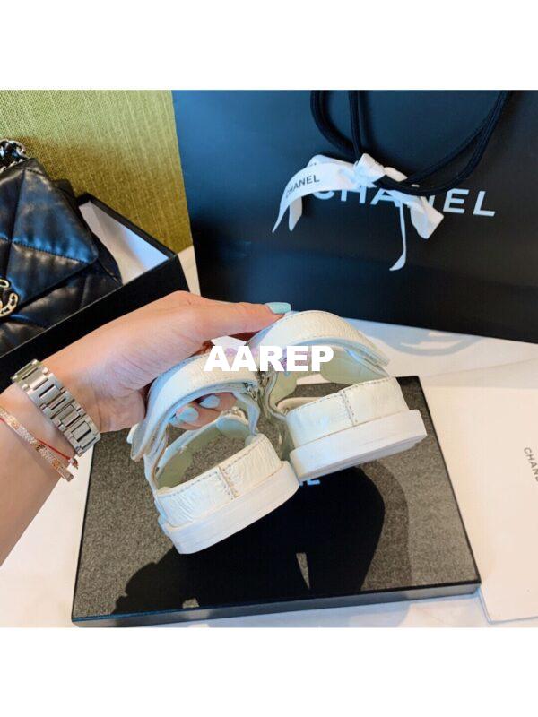 Replica Chanel Vintage Calfskin Sandals G34603 White 11
