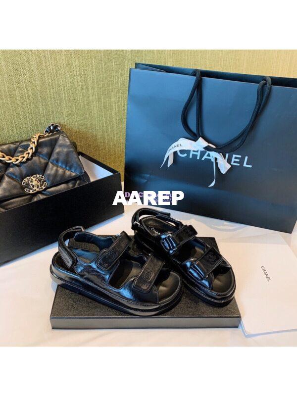 Replica Chanel Vintage Calfskin Sandals G34603 Black 5
