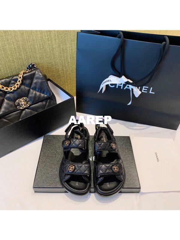 Replica Chanel Lambskin Sandals G34601 Black 3