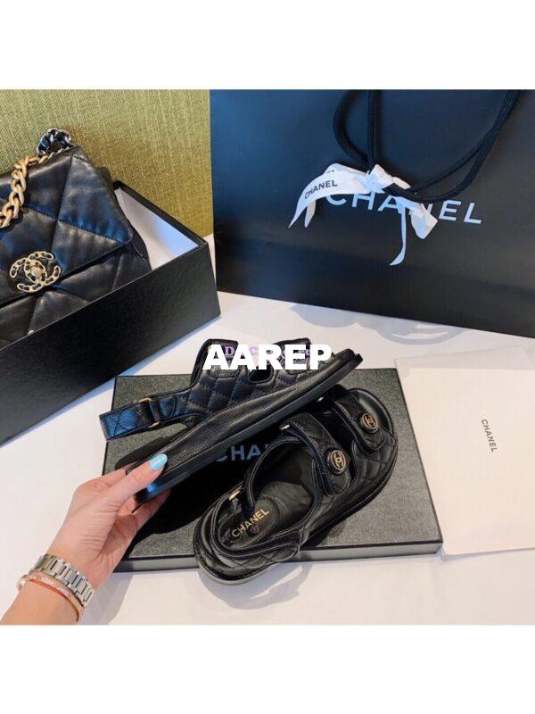 Replica Chanel Lambskin Sandals G34601 Black 9