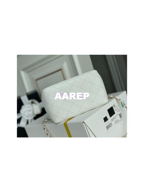 Replica Chanel 22SS Bucket Bag in Caviar AS3176 White 11