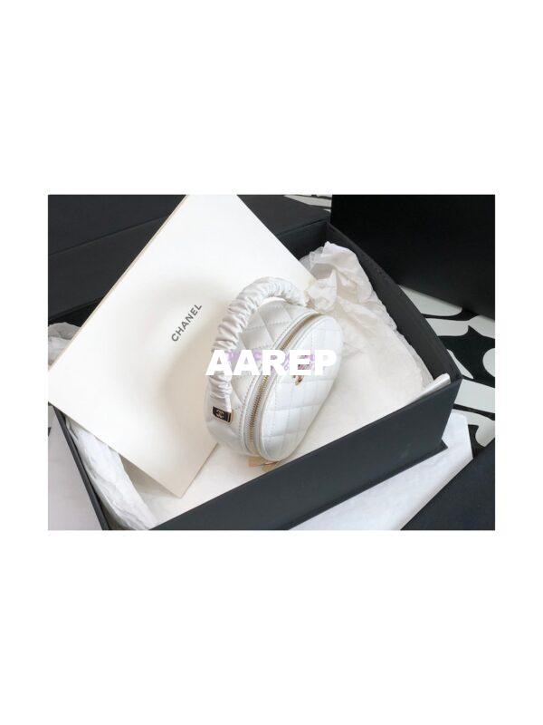 Replica Chanel 22SS Small Vanity Case Lambskin AP2731 White 5