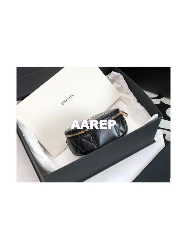Replica Chanel 22SS Small Vanity Case Lambskin AP2731 Black 6