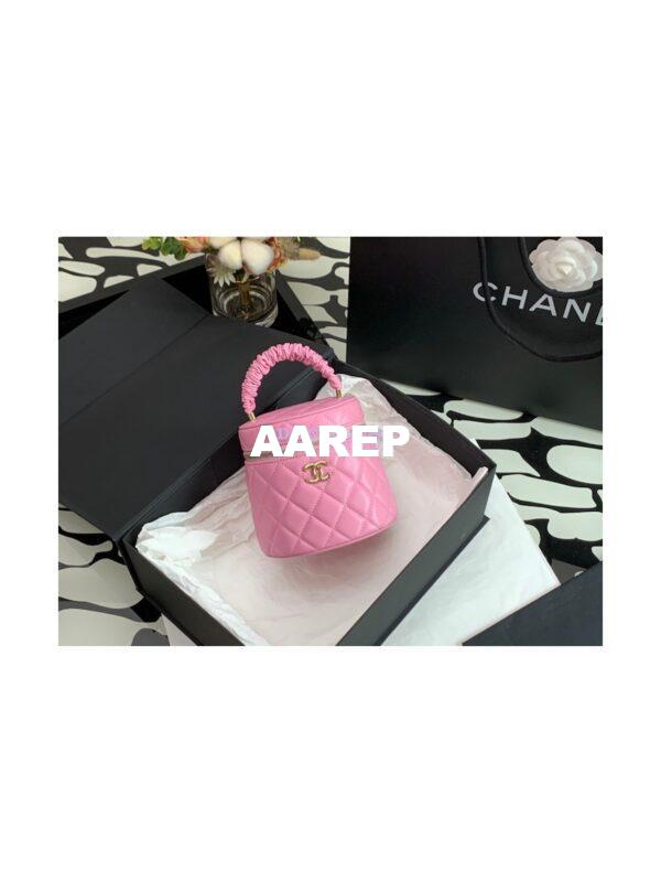 Replica Chanel 22SS Lambskin Vanity Case AP2730 Pink