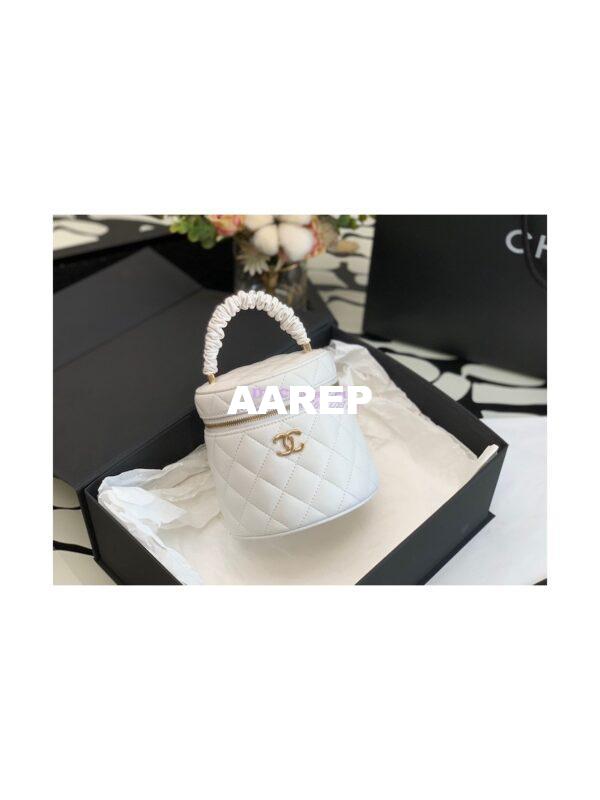 Replica Chanel 22SS Lambskin Vanity Case AP2730 White 4