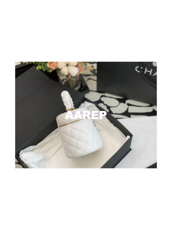 Replica Chanel 22SS Lambskin Vanity Case AP2730 White 5