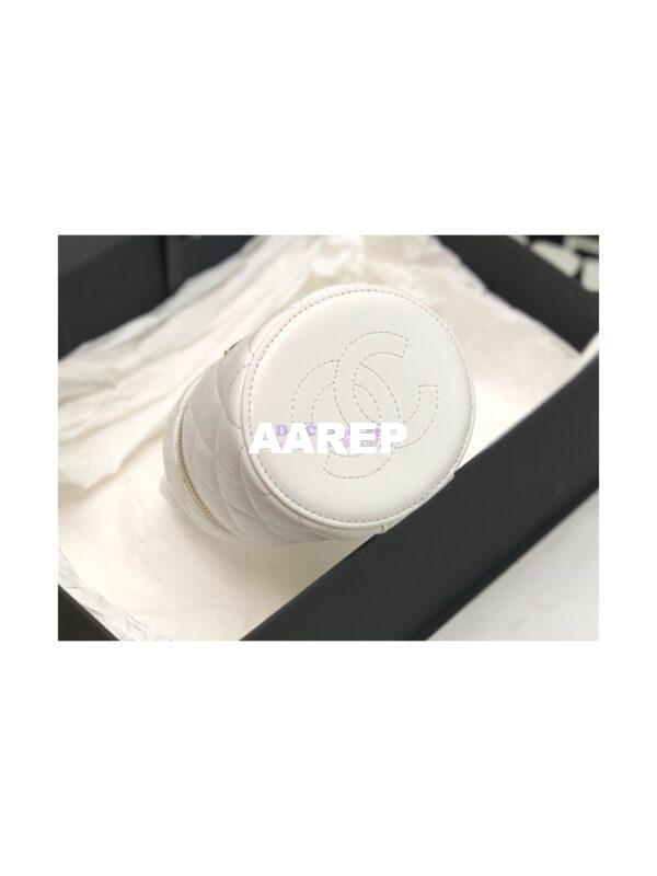 Replica Chanel 22SS Small Lambskin Vanity Case AP2729 White 6