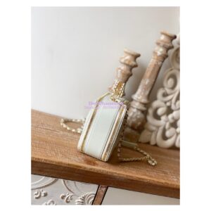 Replica Chanel 22SS Vanity Case Grained Calfskin AS3222 White 2