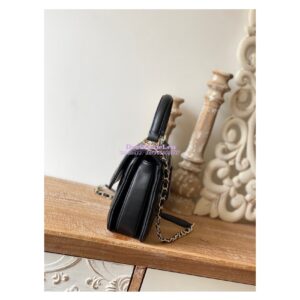 Replica Chanel 22S Trendy CC Lambskin Flap Bag With Top Handle A92236 2
