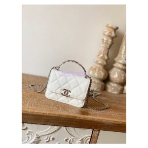 Replica Chanel Enamel Handle Clutch with Chain in Grained Calfskin AP2758 White