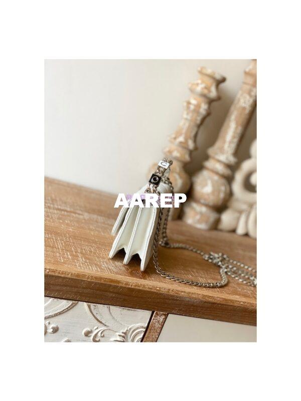 Replica Chanel Enamel Handle Clutch with Chain in Grained Calfskin AP2758 White 4