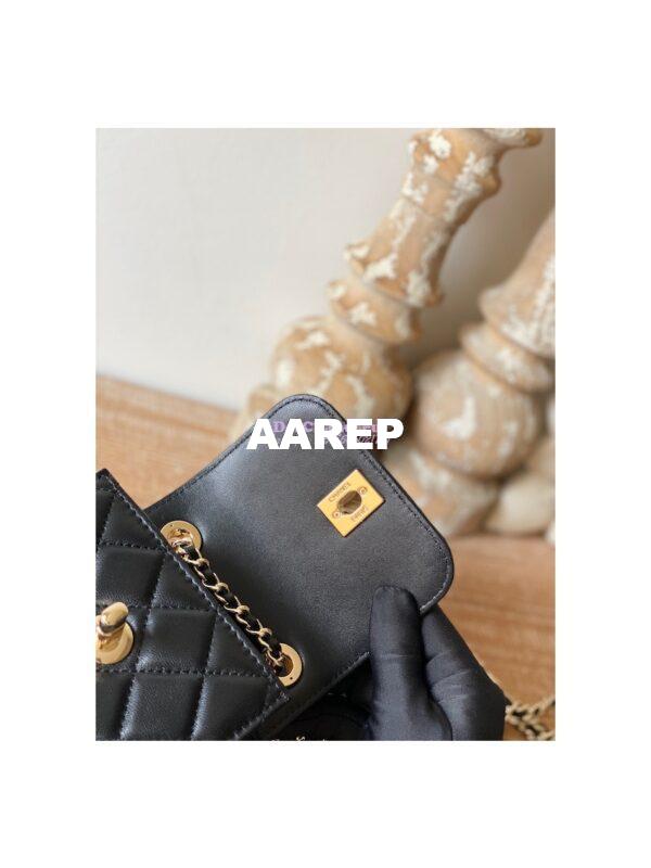Replica Chanel 22SS SLG Small Trendy CC Clutch With Chain A81633 Black 10