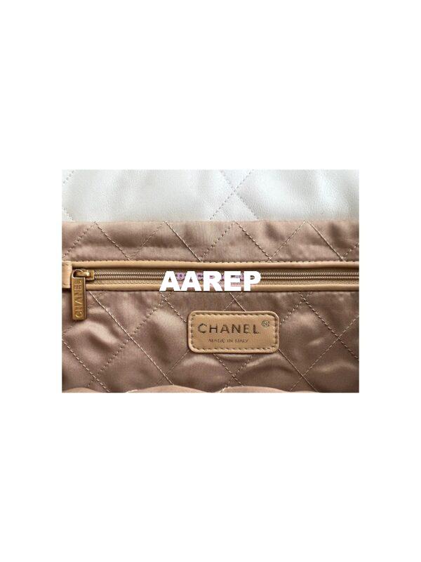 Replica Chanel 22 Handbag Shiny Calfskin AS3260 AS3261 White with Lacquered Metal 18