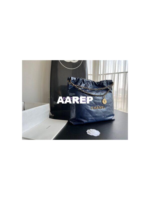 Replica Chanel 22 Handbag Shiny Calfskin AS3260 AS3261 Navy Blue 13