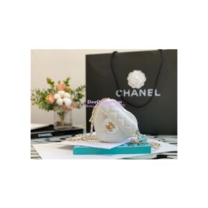 Replica Chanel Heart Clutch With Chain AP2784 Lambskin White 2