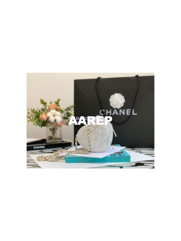 Replica Chanel Heart Clutch With Chain AP2784 Lambskin White 10