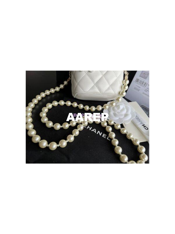 Replica Chanel Lambskin Mini Vanity With Pearl Chain AP2581 White 5