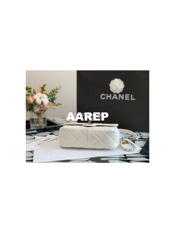 Replica Chanel 22K Symbolic Small Flap Bag Lambskin AS2979 White 9