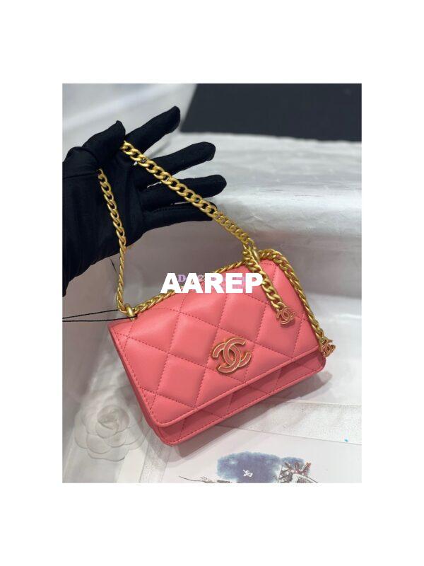 Replica Chanel Clutch With Chain in Lambskin AP2635 Pink 2