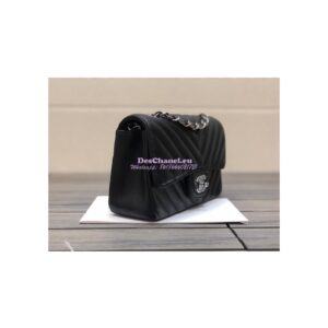 Replica Chanel Chevron Small Classic Flap 20cm in black Lambskin Bag 2