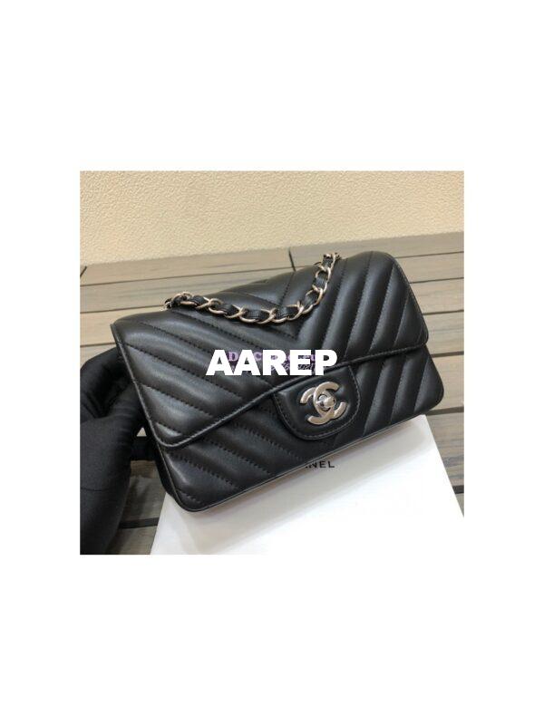 Replica Chanel Chevron Small Classic Flap 20cm in black Lambskin Bag 5