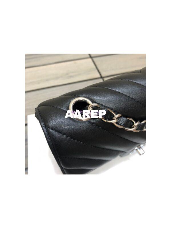 Replica Chanel Chevron Small Classic Flap 20cm in black Lambskin Bag 11