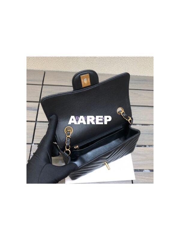 Replica Chanel Chevron Small Classic Flap 20cm in black Lambskin Bag 22