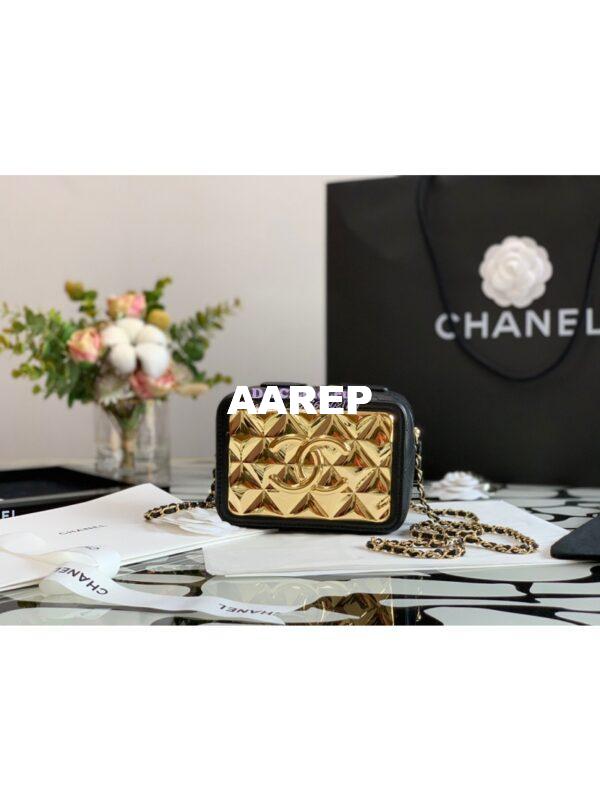 Replica Chanel Mini Gold Vanity Case in Lambskin AP2389 Black 3