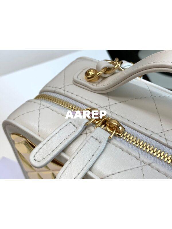 Replica Chanel Gold Vanity Case in Lambskin AS2900 White 6