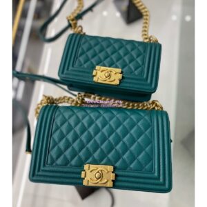 Replica Chanel Medium Boy Handbag in Grained Calfskin with Matte Gold Hardware 67086 Peacock Green 2