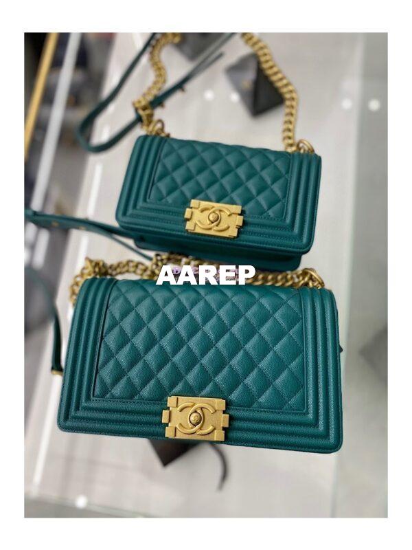 Replica Chanel Medium Boy Handbag in Grained Calfskin with Matte Gold Hardware 67086 Peacock Green 4