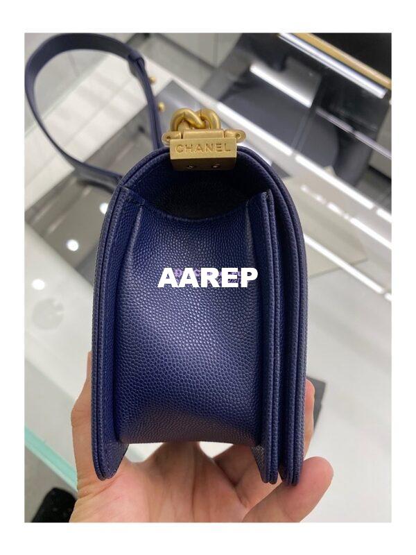 Replica Chanel Medium Boy Handbag in Grained Calfskin with Matte Gold Hardware 67086 Indigo Blue 18