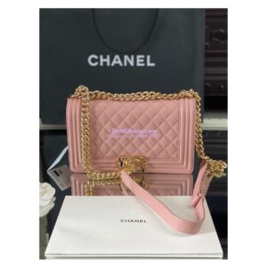 Replica Chanel Medium Boy Handbag in Grained Calfskin with Shining Gold Hardware 67086 Light Pink
