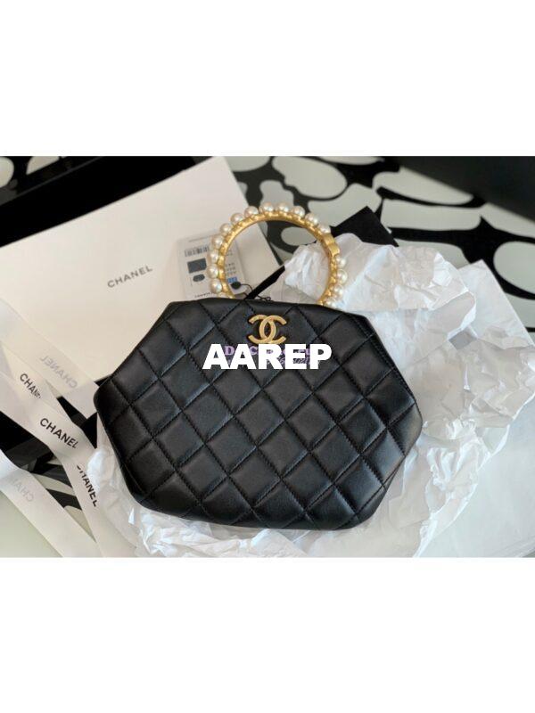 Replica Chanel Pearl Bracelet Lambskin Clutch Bag AS2609 Black 2