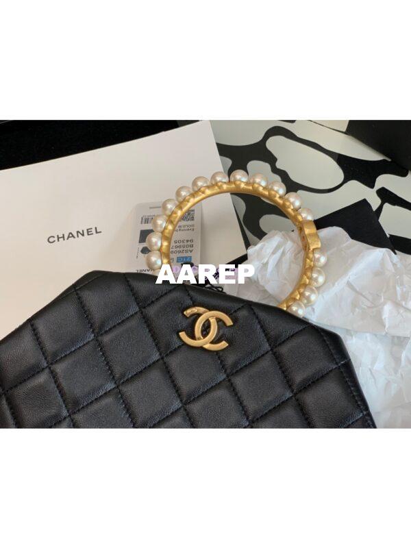 Replica Chanel Pearl Bracelet Lambskin Clutch Bag AS2609 Black 3