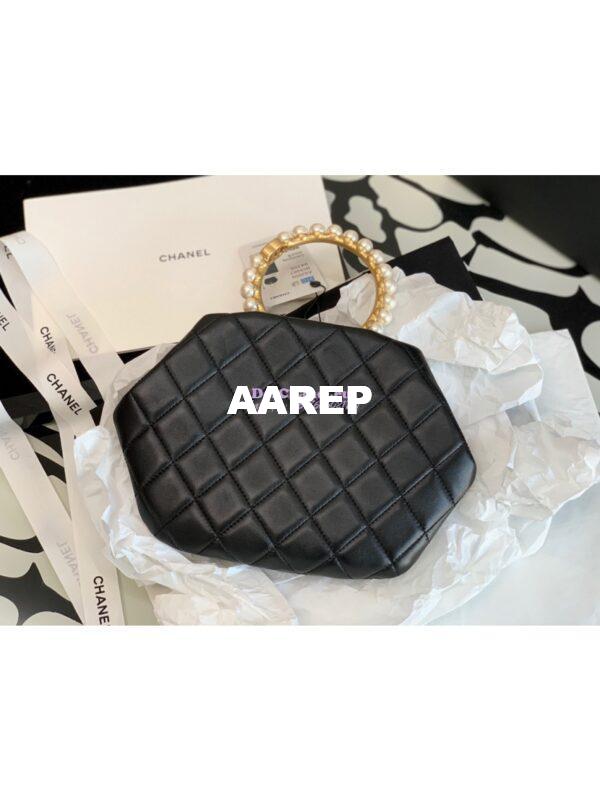 Replica Chanel Pearl Bracelet Lambskin Clutch Bag AS2609 Black 6