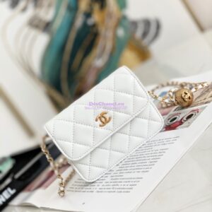 Replica Chanel Lambskin Chain Clutch With Charm AP1628 White