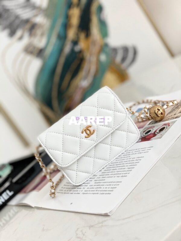 Replica Chanel Lambskin Chain Clutch With Charm AP1628 White 3