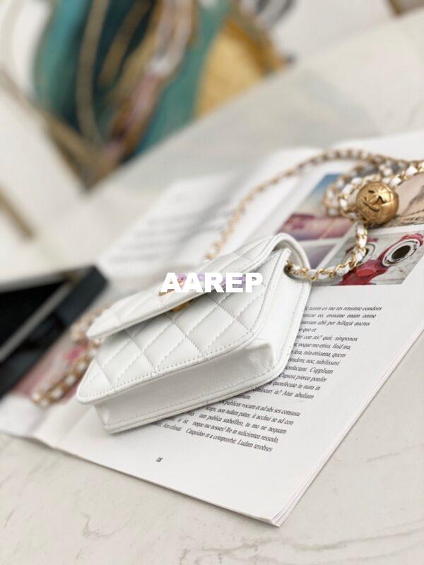 Replica Chanel Lambskin Chain Clutch With Charm AP1628 White 6