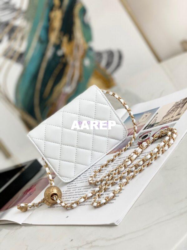 Replica Chanel Lambskin Chain Clutch With Charm AP1628 White 11