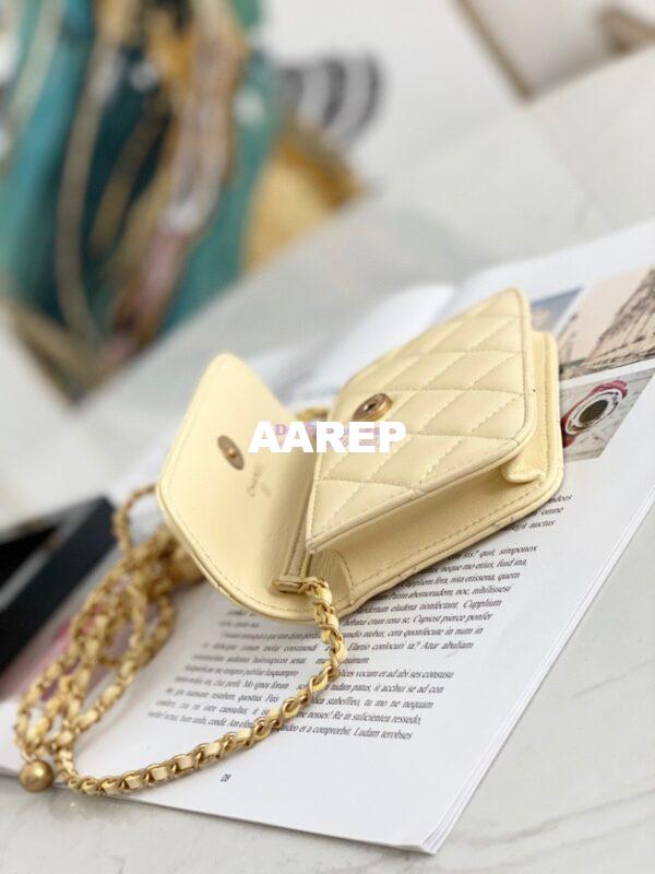 Replica Chanel Lambskin Chain Clutch With Charm AP1628 Yellow 7