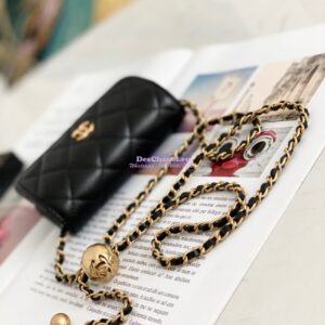 Replica Chanel Lambskin Chain Clutch With Charm AP1628 Black 2