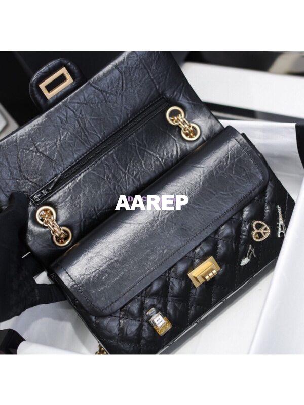 Replica Chanel Reissue 2.55 Lucky Charm 225 Flap Bag A37586 Vehicle 8