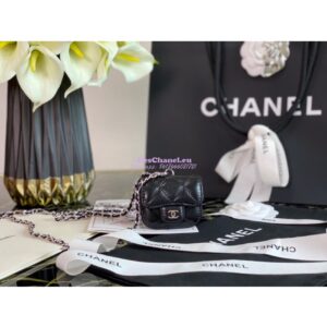 Replica Chanel Airpods Pro Case AP1739 Lambskin 2