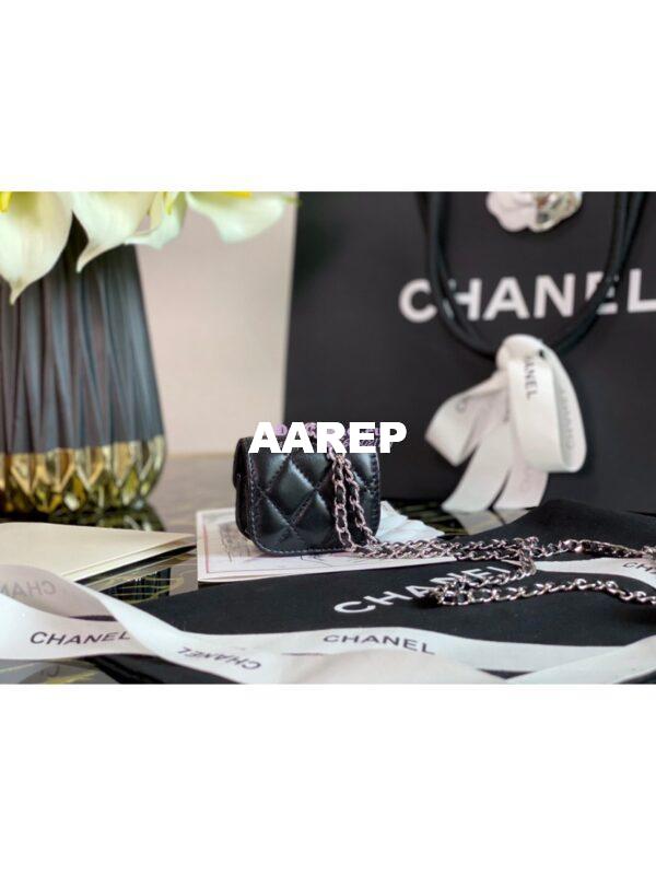 Replica Chanel Airpods Pro Case AP1739 Lambskin 5
