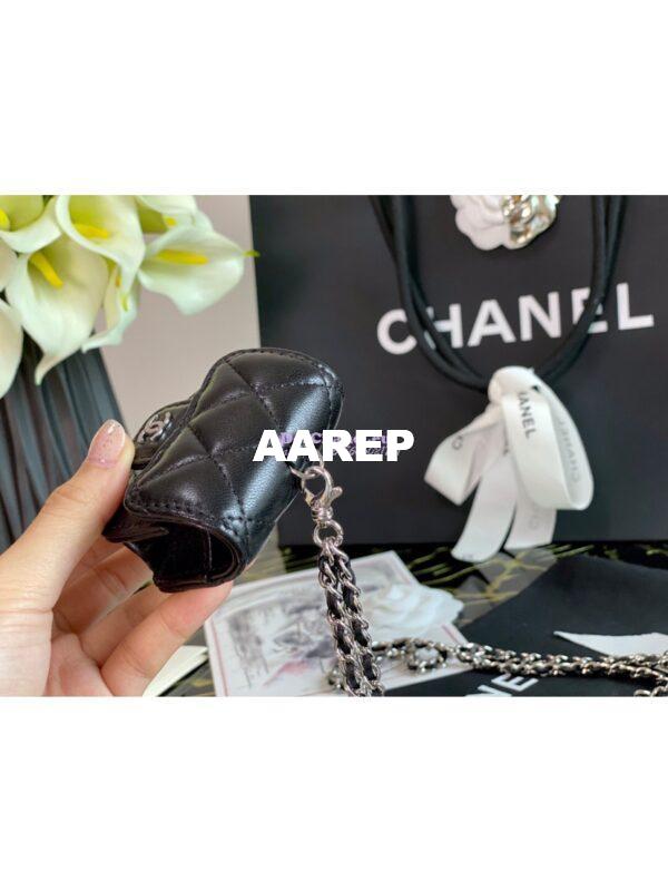 Replica Chanel Airpods Pro Case AP1739 Lambskin 6