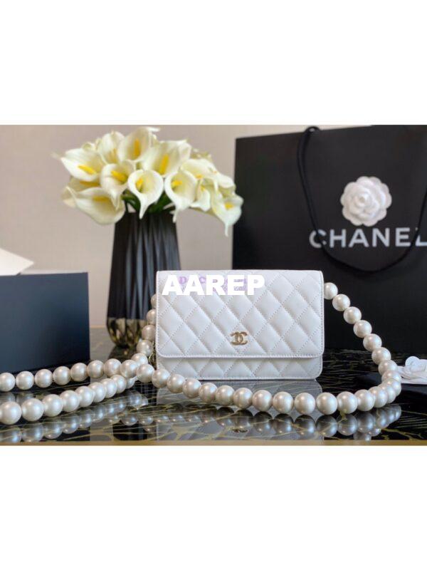 Replica Chanel Wallet On Pearl Chain WOC in Calfskin AP1814 White