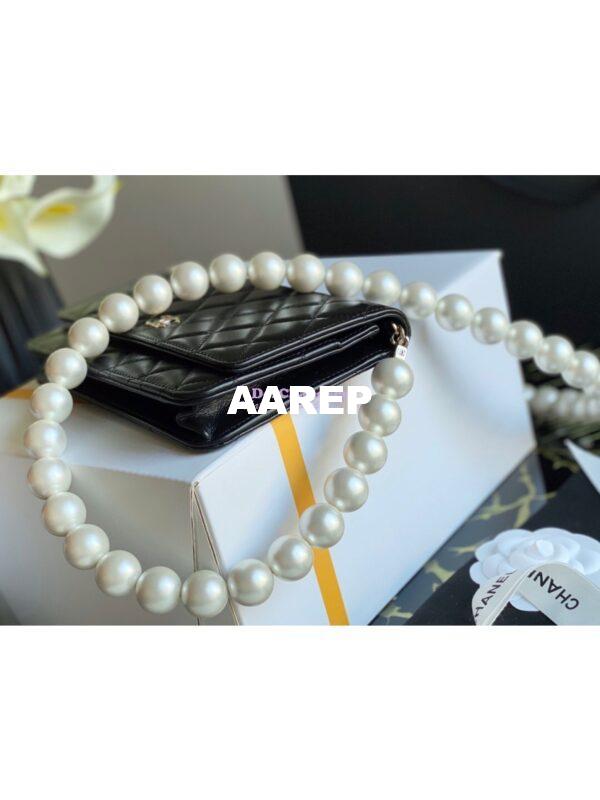 Replica Chanel Wallet On Pearl Chain WOC in Calfskin AP1814 Black 3