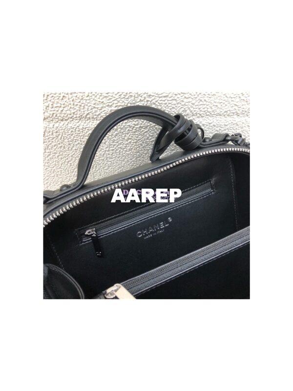 Replica Chanel CC Filigree Vanity Case A93343 So Black Lambskin 18